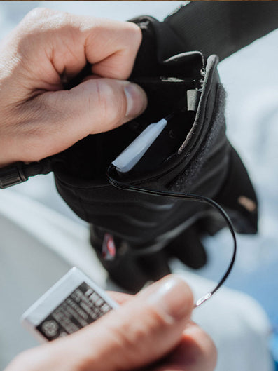Gloves batteries & chargers